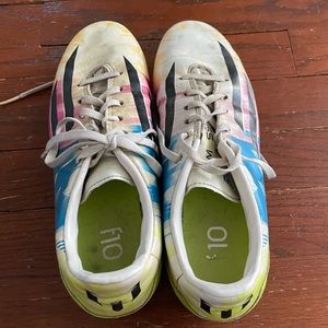 Men’s size 7 soccer cleats